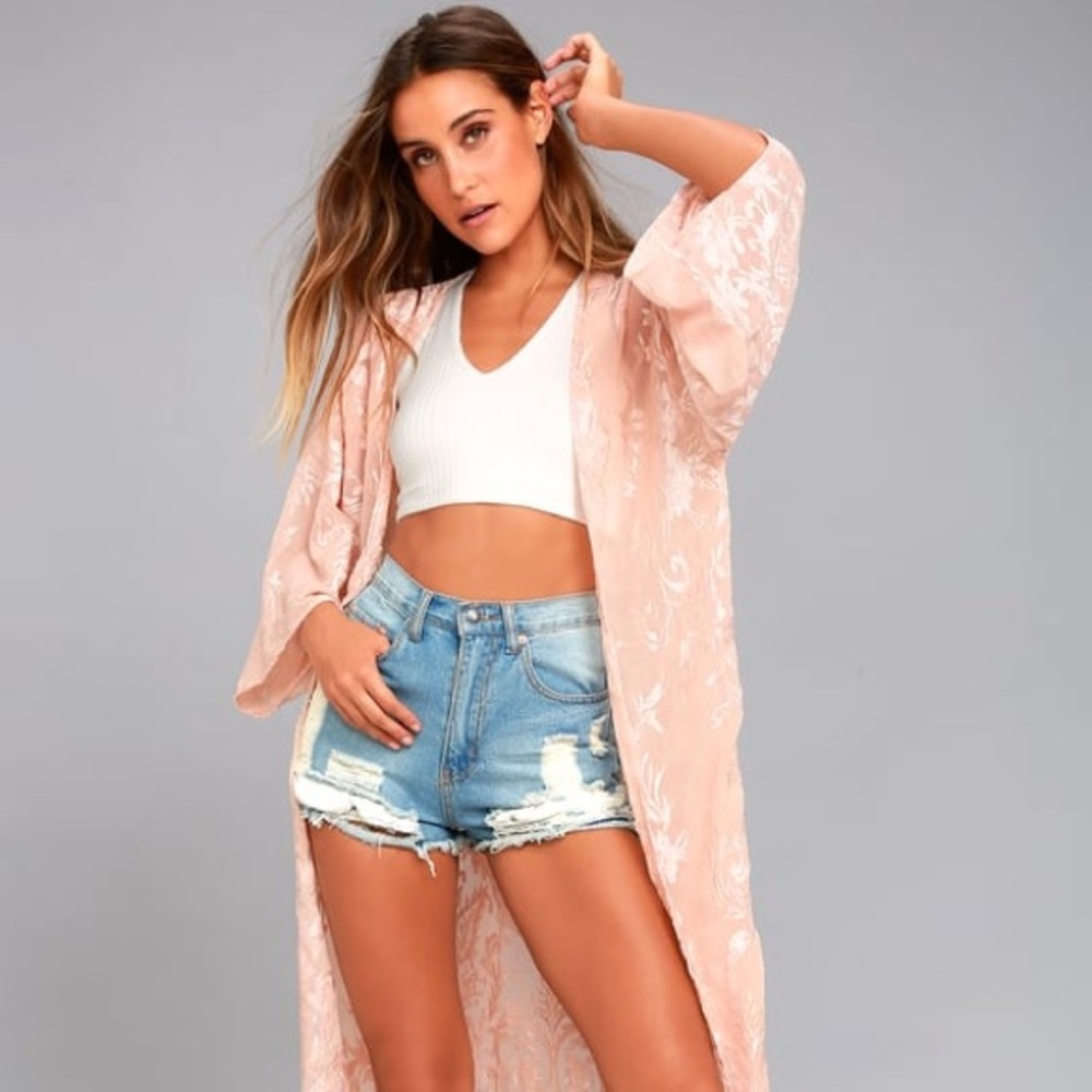 Lulus pink kimono sweater